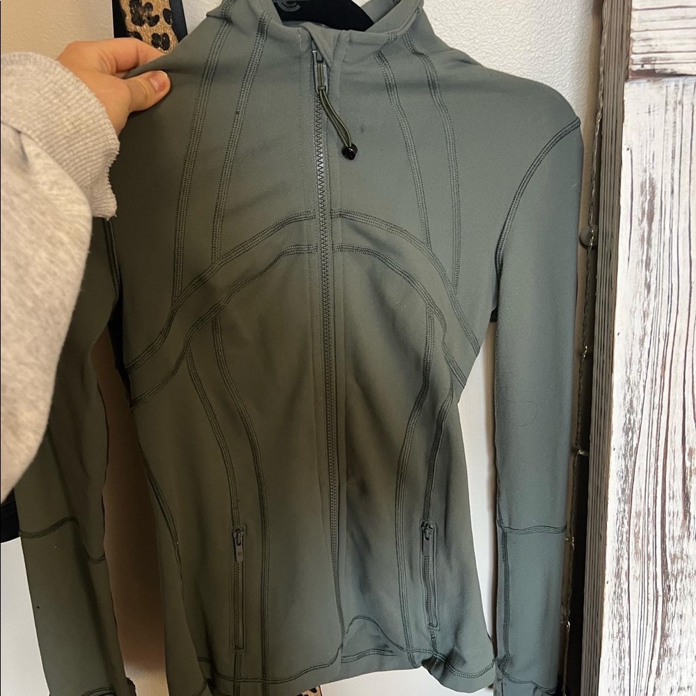 Lulu zip up!